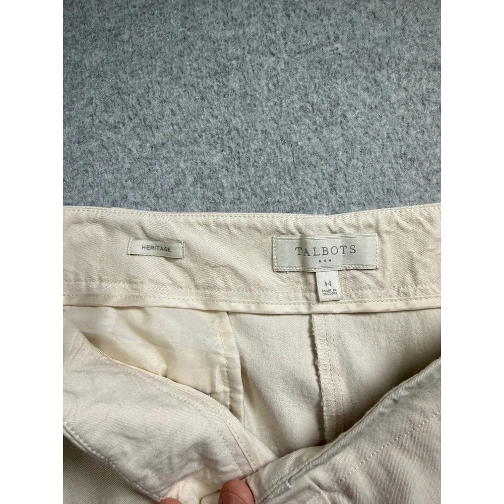 Talbots Heritage Shorts‎ Women 14 Beige Bermuda Stretch Seam Detail Side Zip